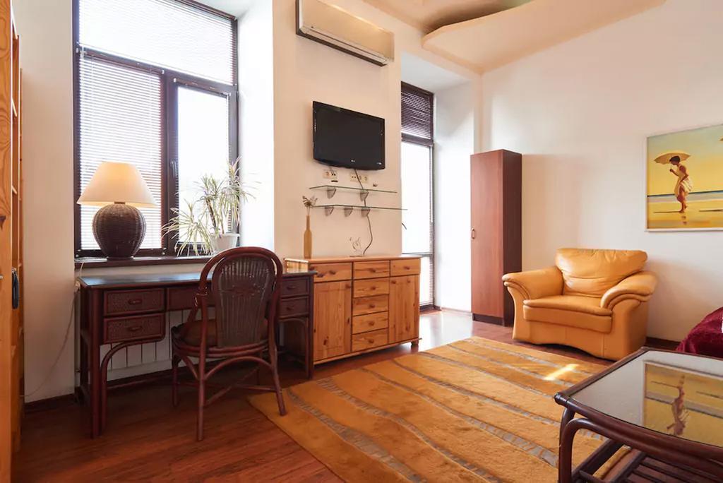 קייב Home Hotel Apartments On Kontraktova Ploshcha מראה חיצוני תמונה